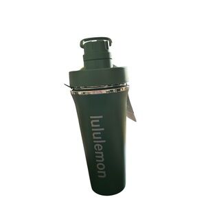 ⭐️NEW⭐️ LULULEMON Back to Life Shaker Bottle